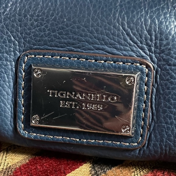 TIGNANELLO LARGE BLUE TASSEL PURSE. - Picture 8 of 9